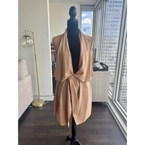 Boohoo Tan Sleeveless Belted Lightweight Vest Size 8 Medium